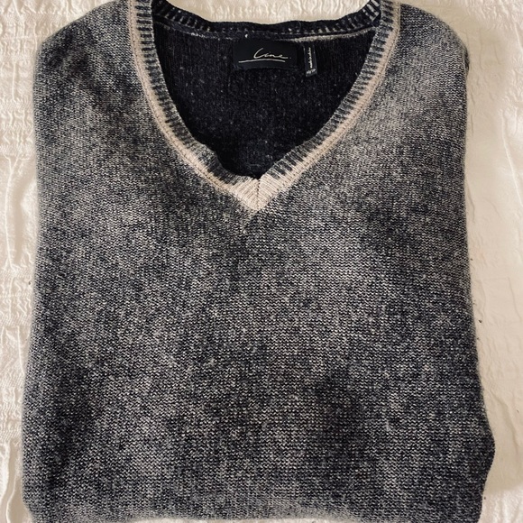 Line. V-neck sweater. Ultra cozy. Barely worn. - Picture 2 of 3